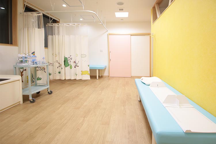 小児科 処置室